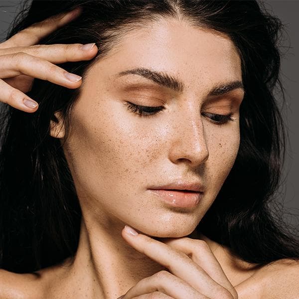 Gesichtsbehandlungen Detail